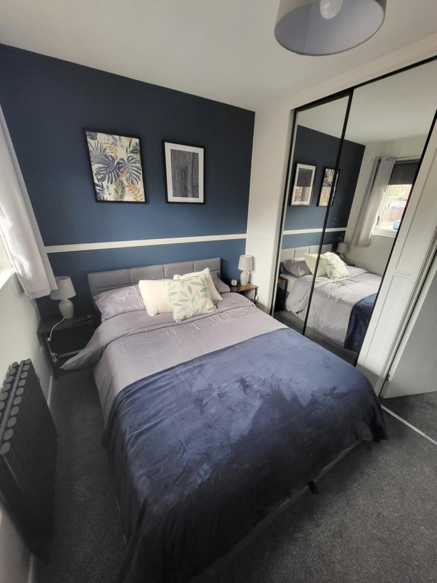 Stylish Home In Linlithgow With Free Parking Exterior photo