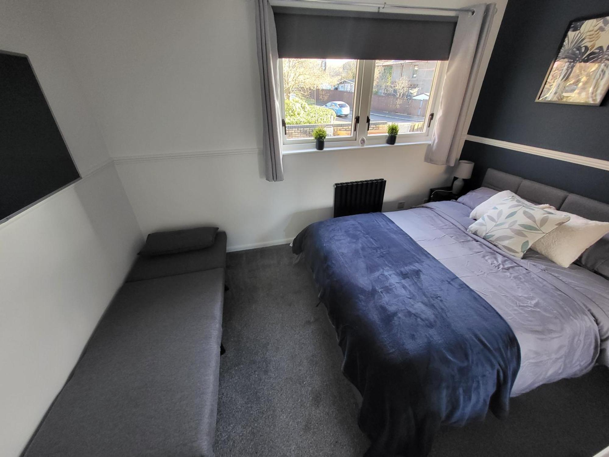 Stylish Home In Linlithgow With Free Parking Exterior photo