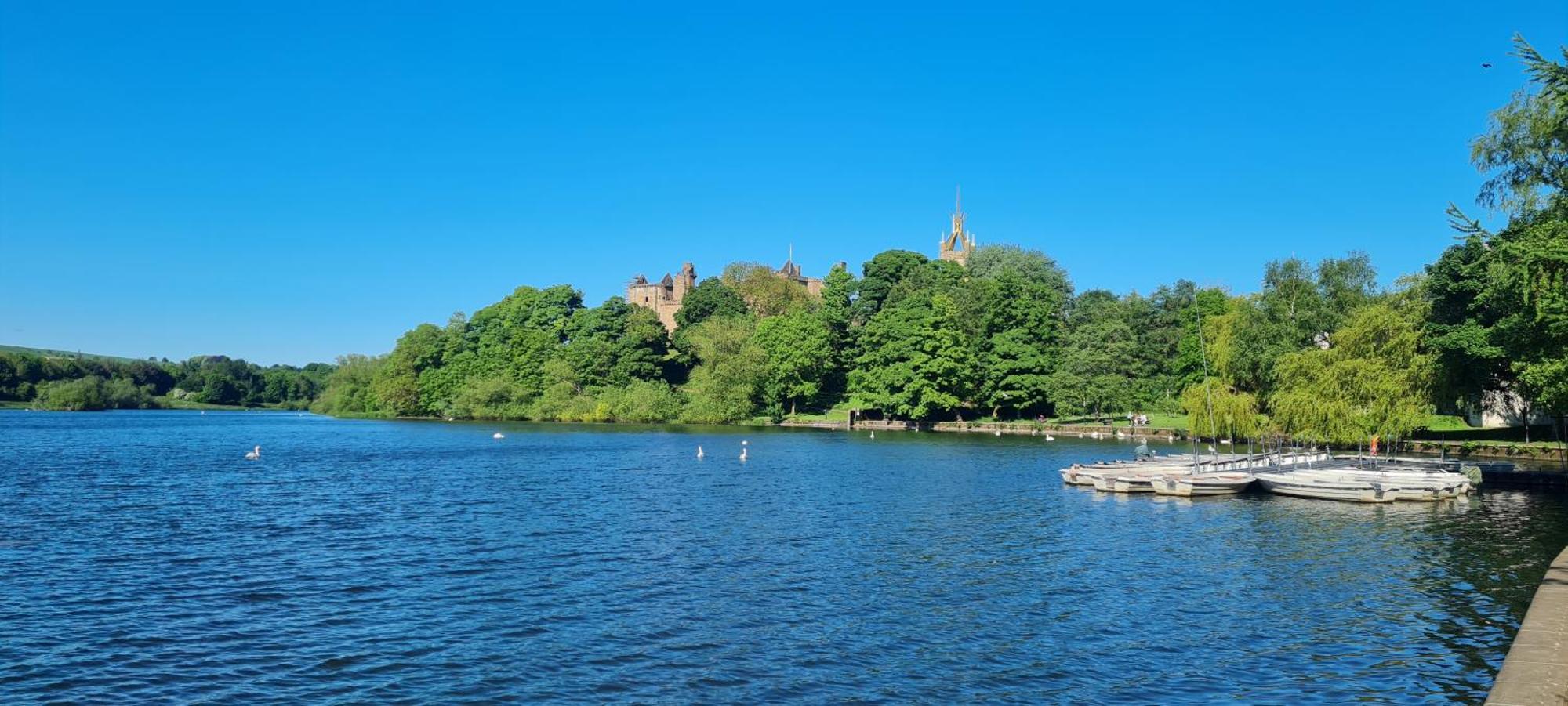 Stylish Home In Linlithgow With Free Parking Exterior photo